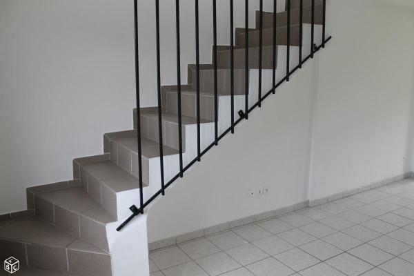 F2 EN DUPLEX AVEC TERRASSE QUEVAUVILLERS