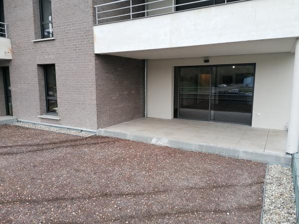 Beau T3 neuf proche centre ville