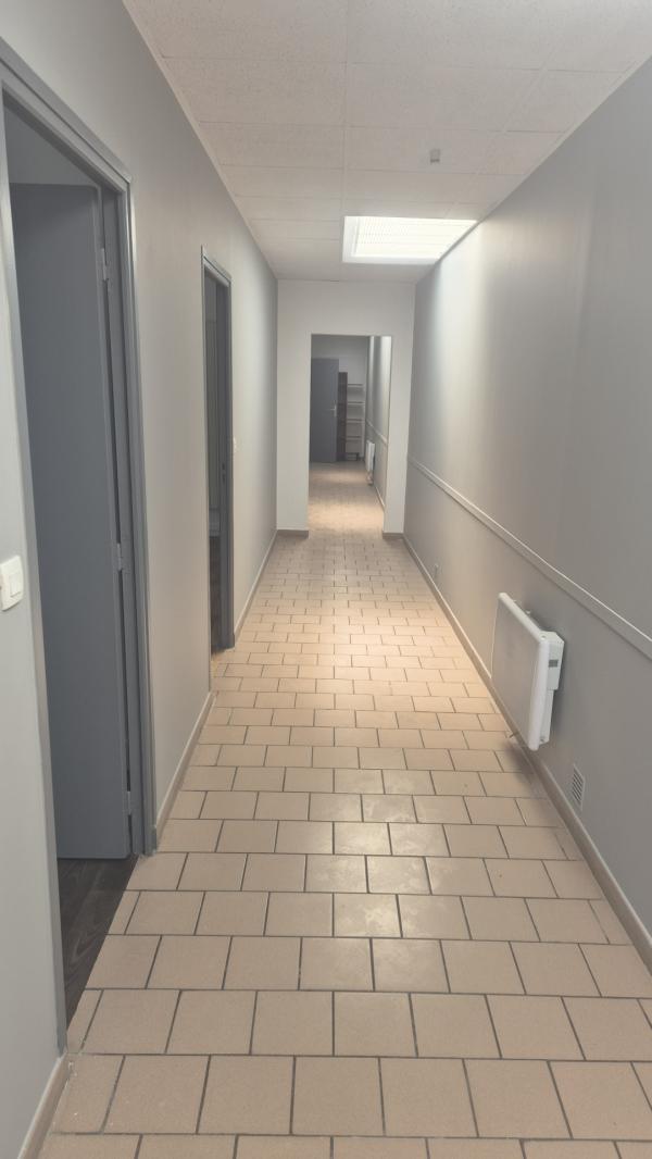 Bureaux au cœur du quartier Henriville