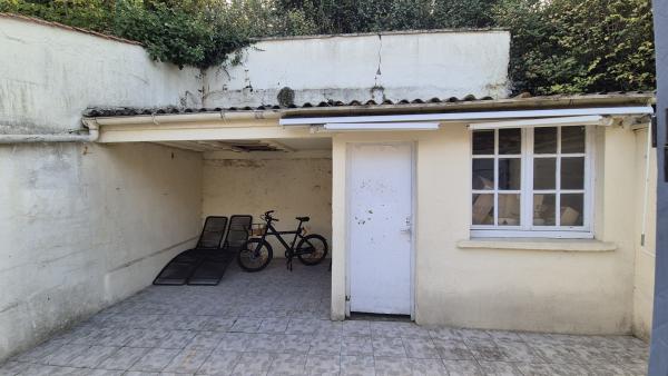 Belle maison de ville proche CHU