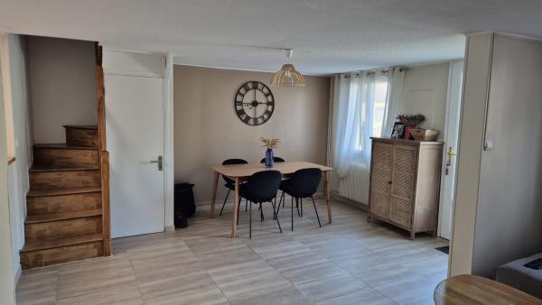Belle maison de ville proche CHU